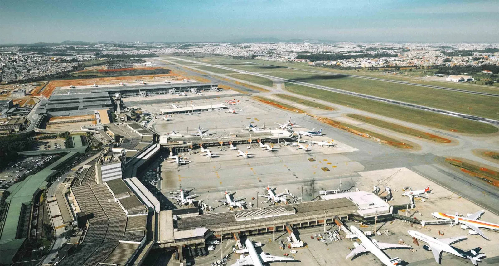 Obra atendida pela Qualy Locadora: Aeroporto de Guarulhos — Guarulhos